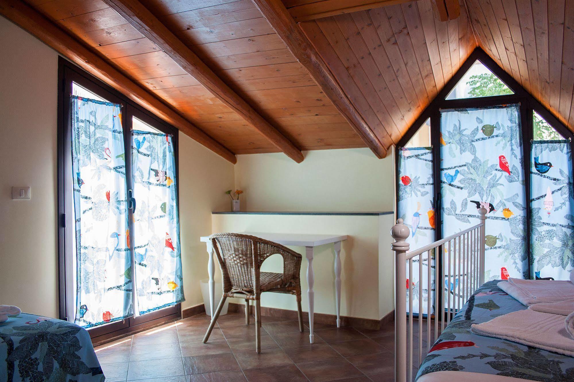Hostel Le Coccole Katania Zewnętrze zdjęcie