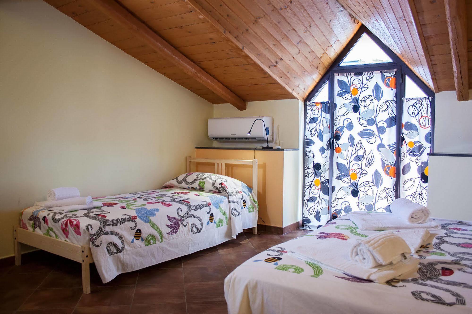 Hostel Le Coccole Katania Zewnętrze zdjęcie